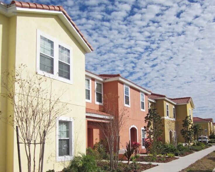 More Photos Of 4565 Corsa Ln, Kissimmee Apartments For Sale