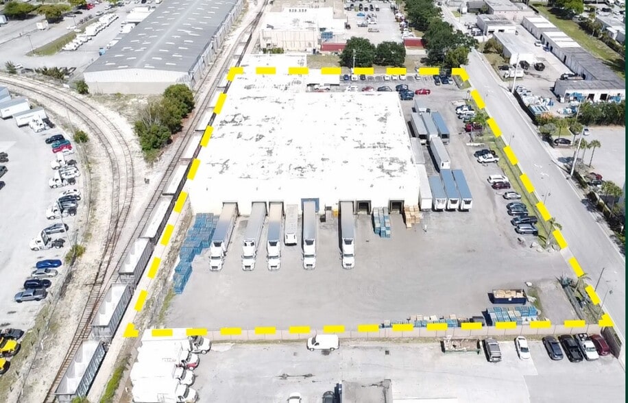 More Photos Of 1240 W 13th St, Riviera Beach Warehouse For Sale