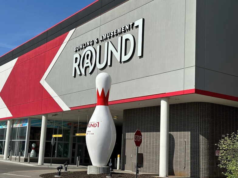 More Photos Of 6100 O St, Lincoln Unknown For Lease