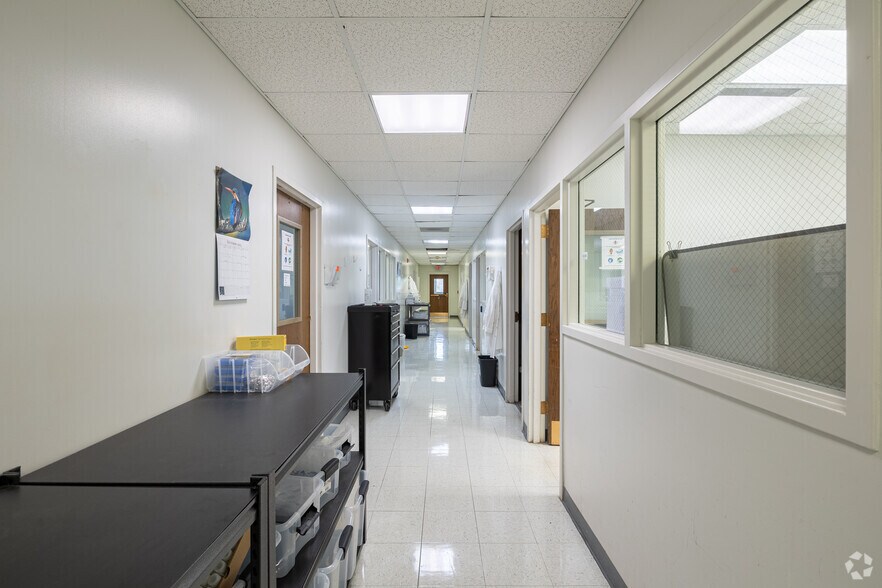More Photos Of 5102 La Roche Ave, Savannah Office For Sale