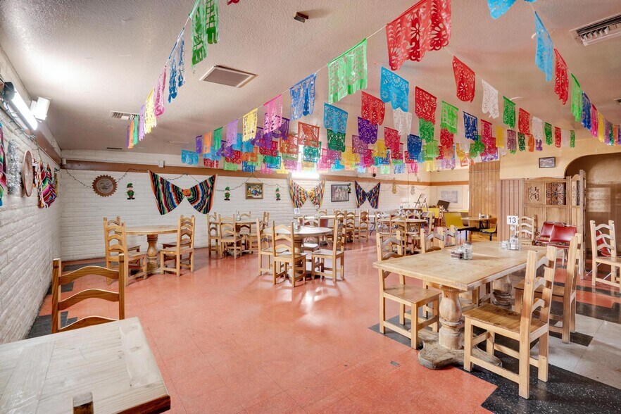 More Photos Of 4525 S Park Ave, Tucson Restaurant For Sale