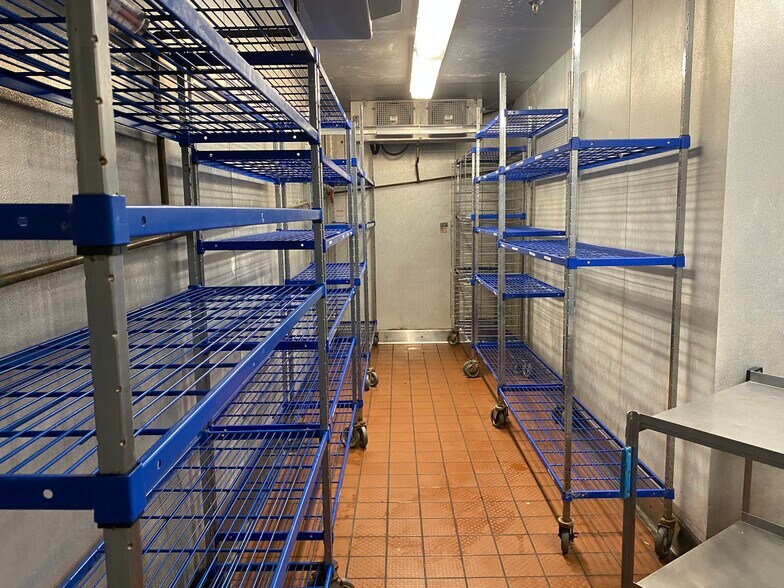 More Photos Of 2199 Riverside Dr, Columbus Restaurant For Lease