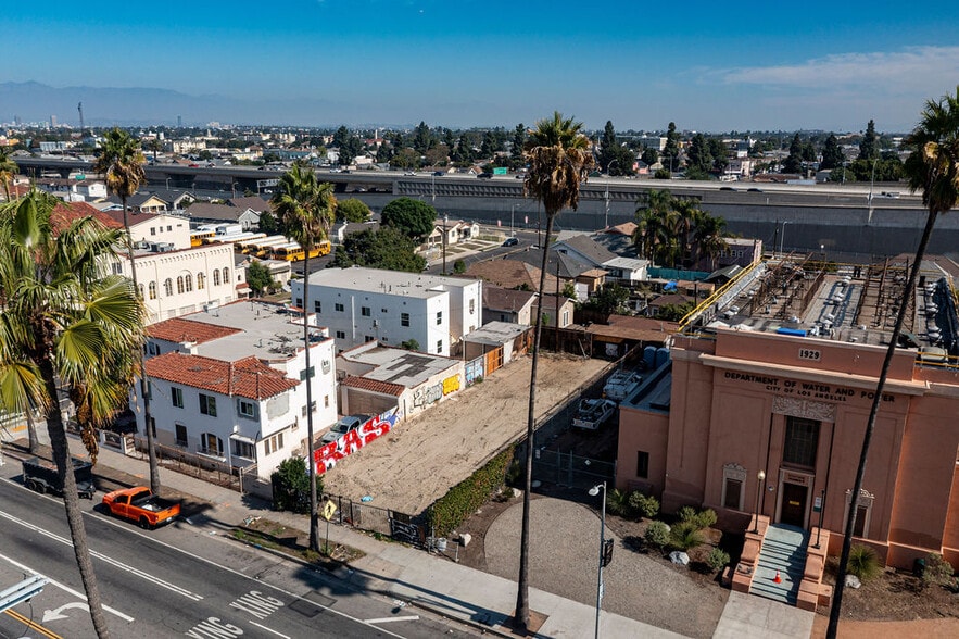More Photos Of 5710 S Figueroa St, Los Angeles Land For Sale