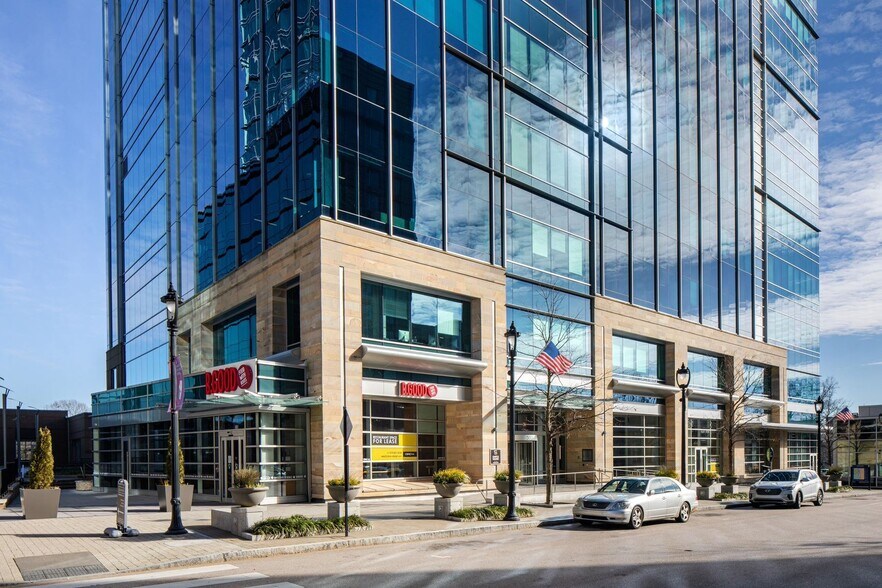 More Photos Of 555 Fayetteville St, Raleigh Office For Lease