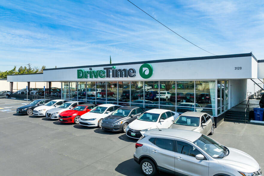 Primary Photo Of 3120 Mchenry Ave, Modesto Auto Dealership For Sale