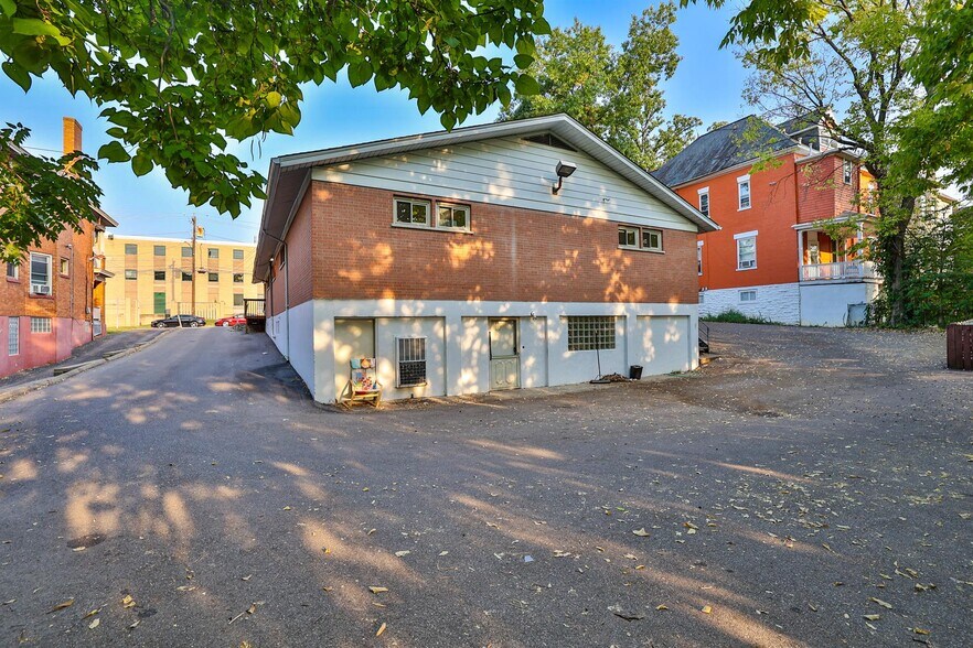 More Photos Of 2651 Highland Ave, Cincinnati Medical For Sale