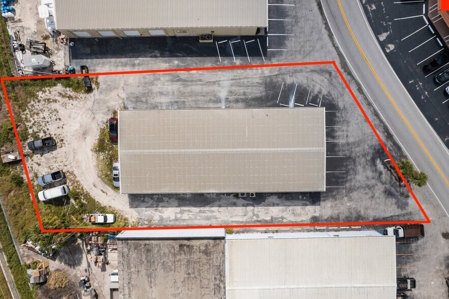 More Photos Of 1620 Cypress Dr, Jupiter Warehouse For Sale