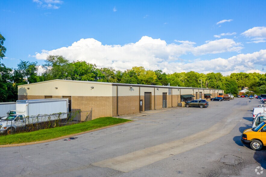 More Photos Of 2832 Logan St, Nashville Warehouse For Lease