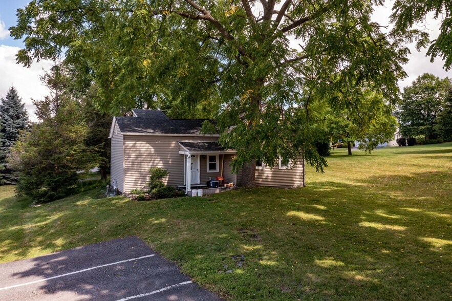 More Photos Of 200 Waring Rd, Syracuse Restaurant For Sale