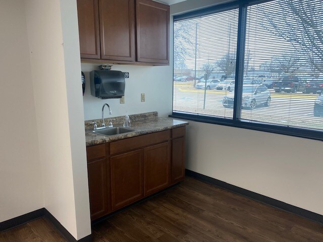 More Photos Of 300 E Walnut St, Evansville Telecom Hotel Data Hosting For Lease