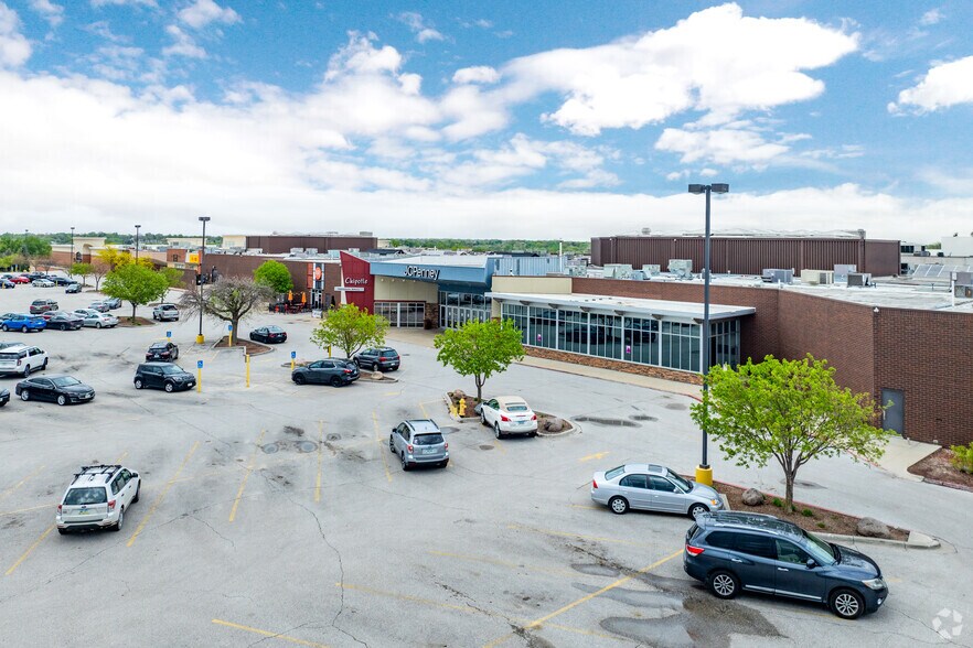 More Photos Of 1551 Valley West Dr, West Des Moines General Retail For Sale