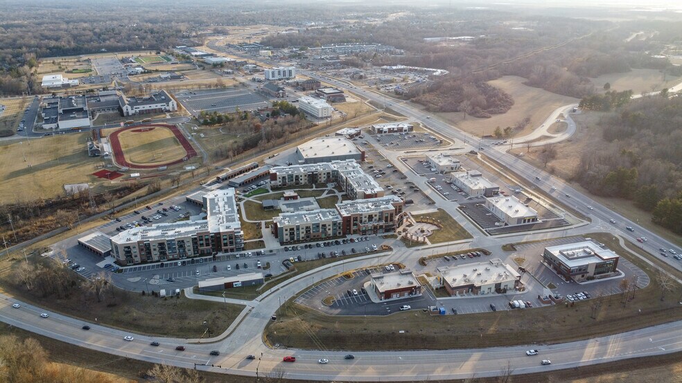 More Photos Of 6185 Bennett Dr, Edwardsville Restaurant For Lease