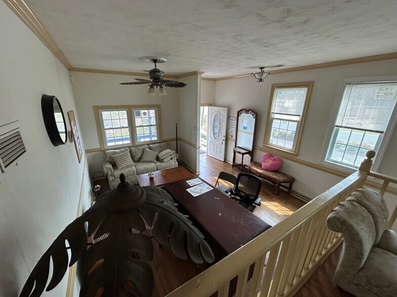 More Photos Of 7608 Hull Street Rd, Richmond Office For Sale