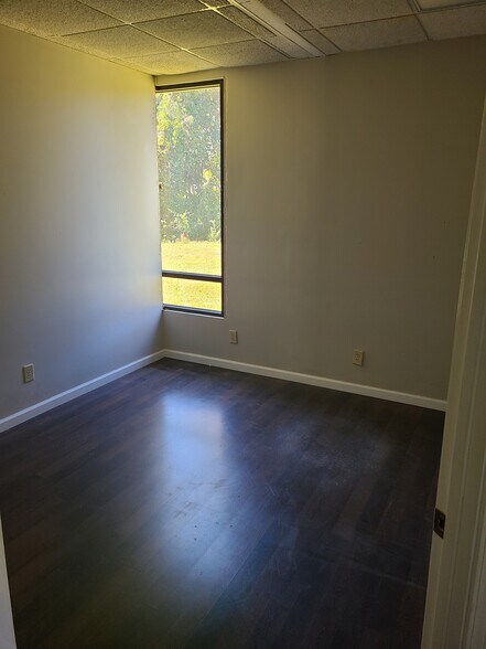 More Photos Of 5190 Calhoun Memorial Hwy, Easley Office Residential For Lease