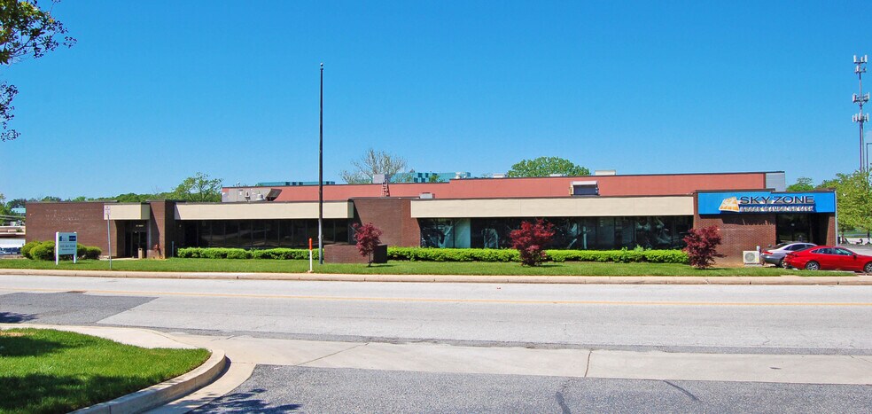 Primary Photo Of 21-23 W Aylesbury Rd, Timonium Light Distribution For Sale