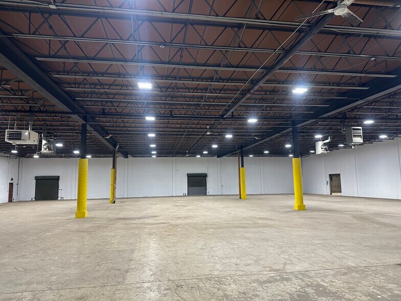 More Photos Of 110 Monarch Dr, Liverpool Warehouse For Lease