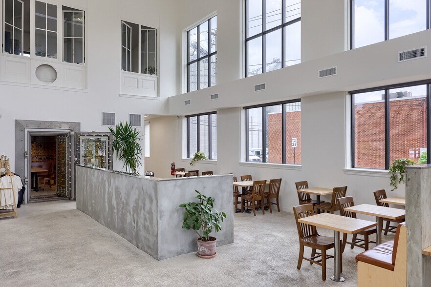 More Photos Of 1-7 W Main St, Mount Joy Bank For Sale