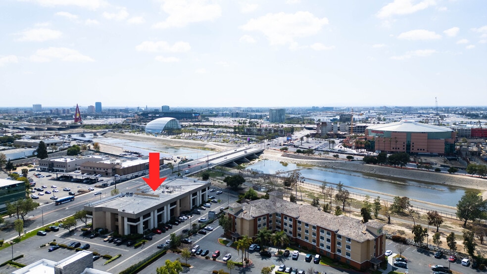 More Photos Of 1855 W Katella Ave, Orange Office Residential For Lease