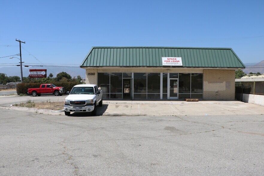 More Photos Of 25362 E 3rd St, San Bernardino Freestanding For Lease