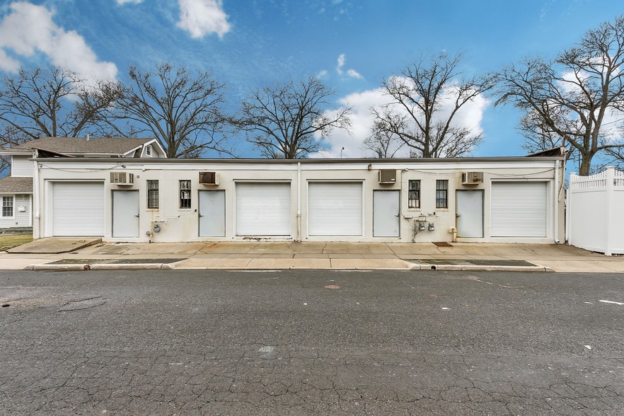 Primary Photo Of 351-357 W Sunrise Hwy, Freeport Storefront Retail Office For Lease