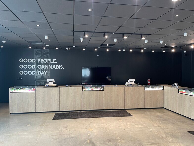 More Photos Of 106 Stribling Dr, Brookhaven Restaurant For Sale