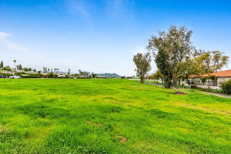 More Photos Of Chambers Street & Buena Vista St, Hemet Land For Sale