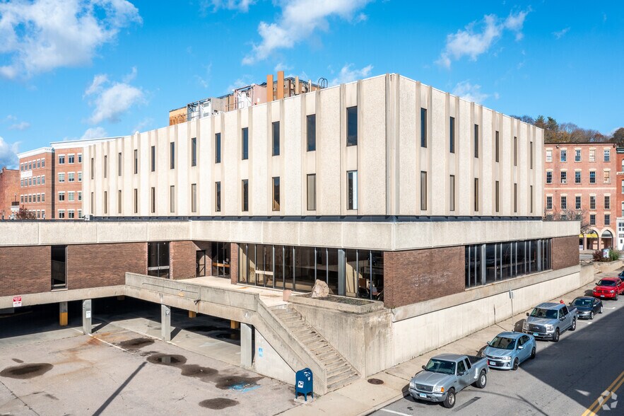 More Photos Of 101 Water St, Norwich Office For Sale