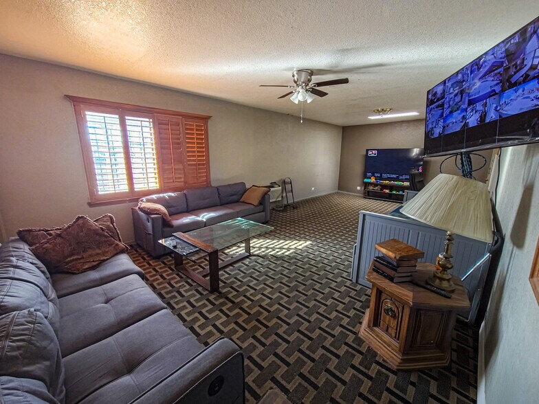 More Photos Of 6941 Alameda Ave, El Paso Hotel For Sale