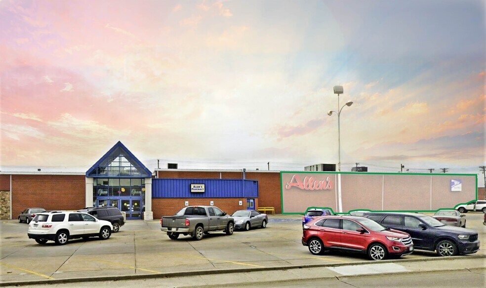 More Photos Of 1115 W 2nd St, Hastings Freestanding For Lease