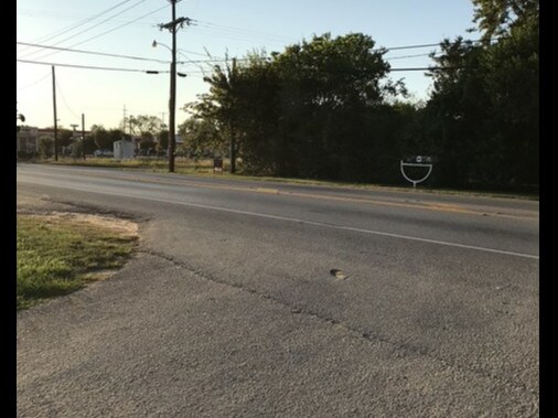More Photos Of 201 E Powell St, Willis Land For Sale