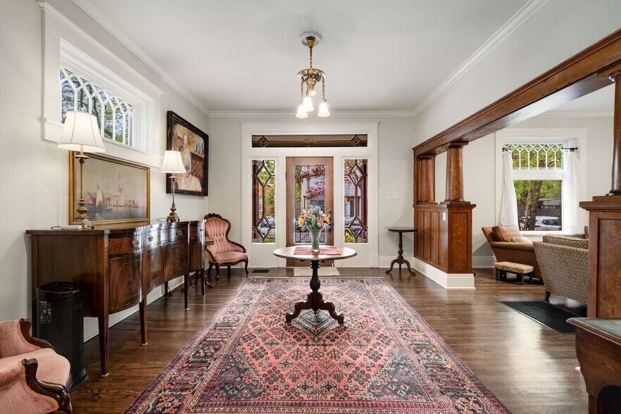 More Photos Of 1308 6th Ave N, Nashville Office Residential For Sale