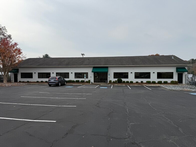 Primary Photo Of 109 W 8th Ave, Gastonia Office For Sale