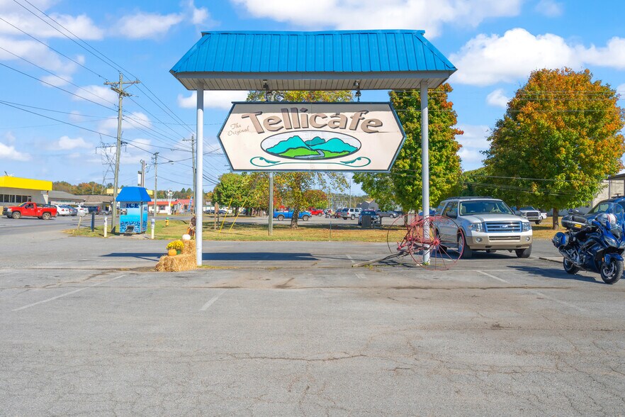 More Photos Of 128 Bank St, Tellico Plains Restaurant For Sale