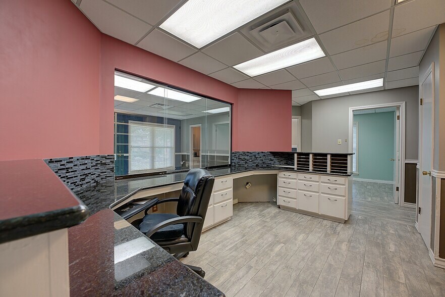 More Photos Of 1015 E 35th St, Texarkana Medical For Sale