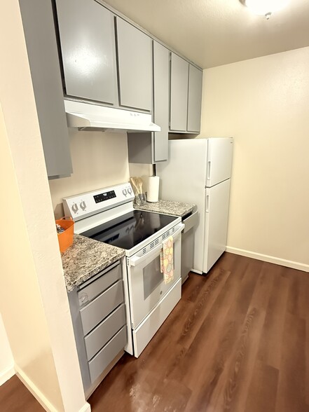 More Photos Of 302 W Pleasant St, Coalinga Apartments For Sale