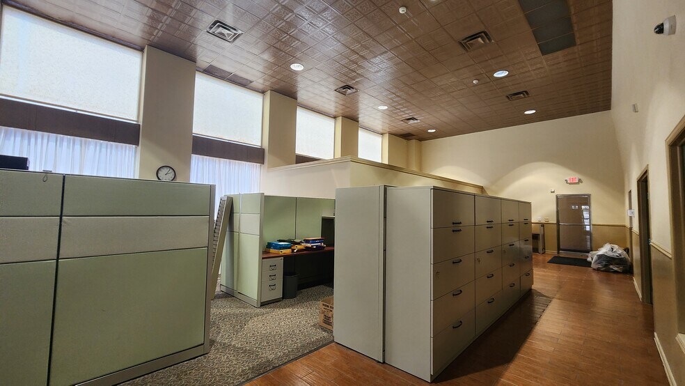 More Photos Of 2 N Main St, Pittston Office For Sale