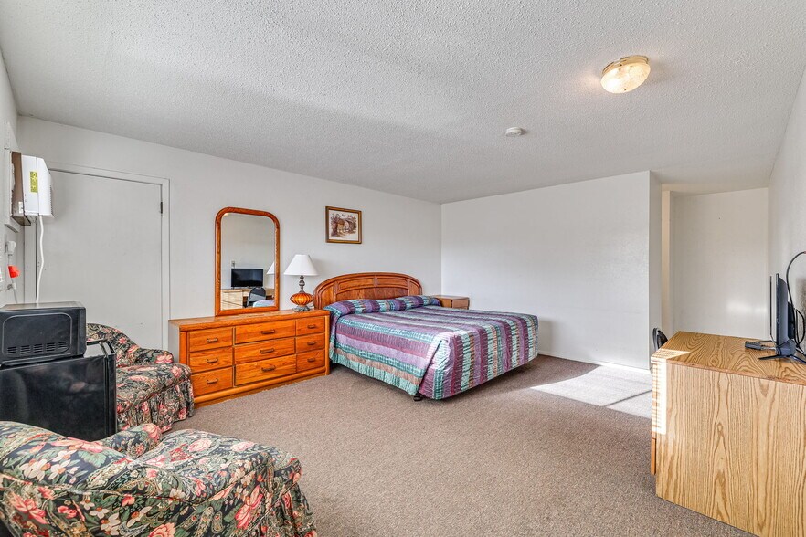 More Photos Of 1728 Pulliam St, San Angelo Apartments For Sale