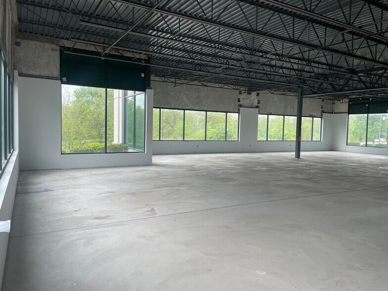 More Photos Of 2130 Point Blvd, Elgin Medical For Lease