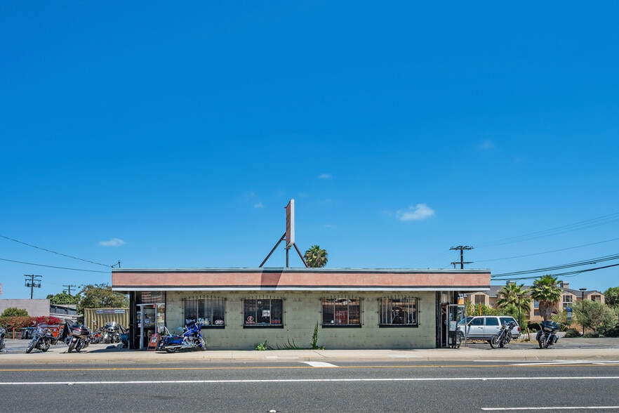 Primary Photo Of 16616-16622 S Normandie Ave, Gardena General Retail For Sale