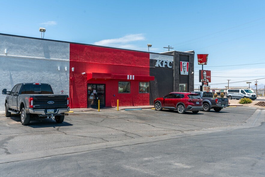 More Photos Of 1817 W Thatcher Blvd, Safford Restaurant For Sale