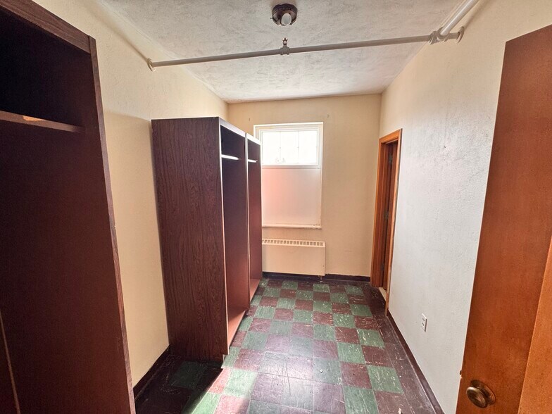 More Photos Of 618 Roswell NW Rd, Carrollton Healthcare For Sale