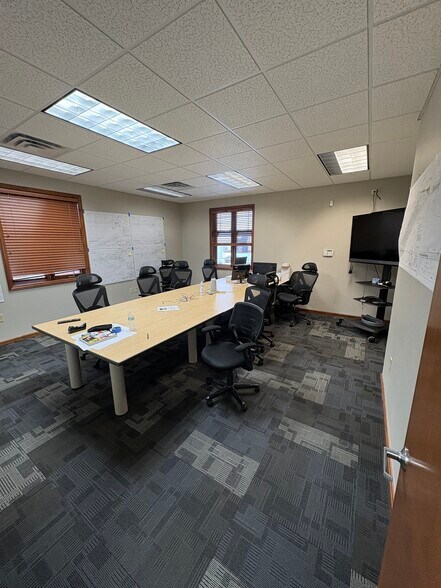 More Photos Of 4257 Southtowne Dr, Eau Claire Office For Lease