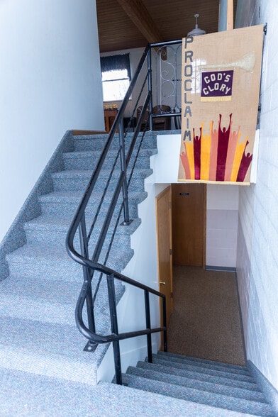 More Photos Of 381 H St, Hampton Religious Facility For Sale