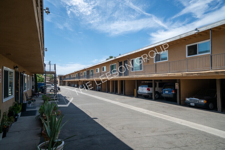 More Photos Of 1003 W Bishop St, Santa Ana Apartments For Sale