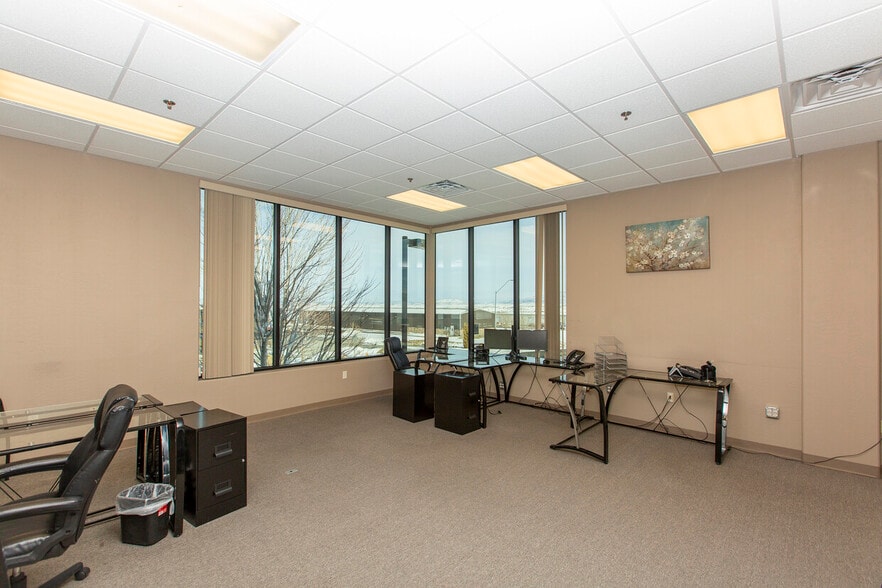 More Photos Of 6752 Inter Cal Way, Prescott Office For Lease