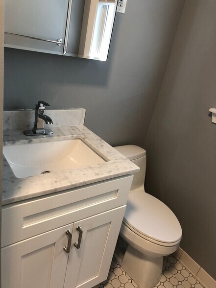 More Photos Of 96 Franklin St, Brookline Storefront Retail Residential For Sale