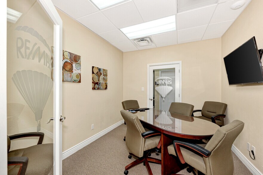 More Photos Of 1314 E Venice Ave, Venice Medical For Sale