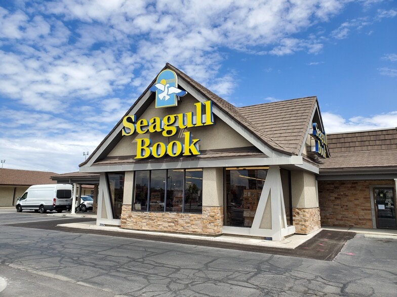 Primary Photo Of 331 E University Pky, Orem General Retail For Lease