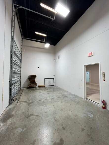 More Photos Of 10388 State Road 84, Davie Warehouse For Lease