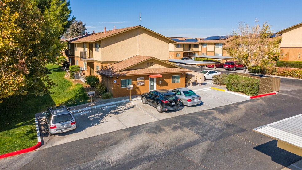 More Photos Of 755 E Virginia Way, Barstow Apartments For Sale